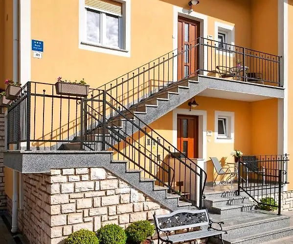 Euphemia Apartment *