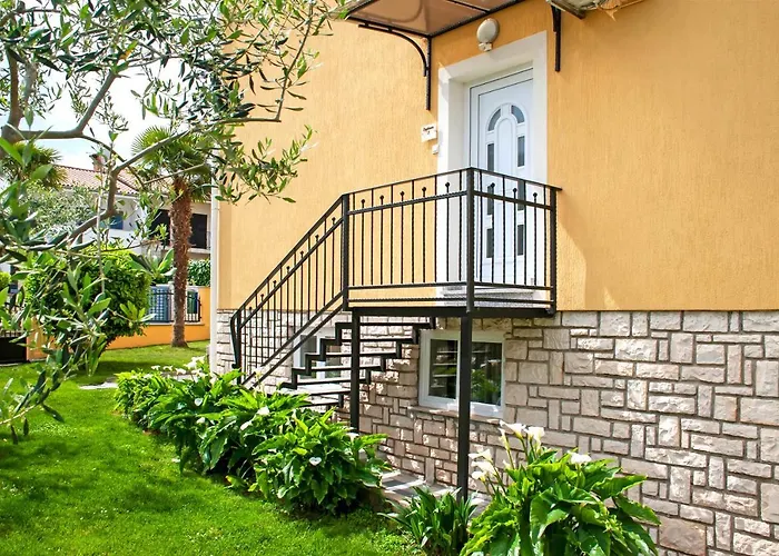 Euphemia Apartment