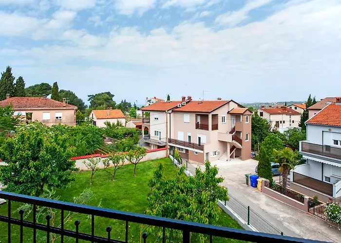 Euphemia Apartment *
