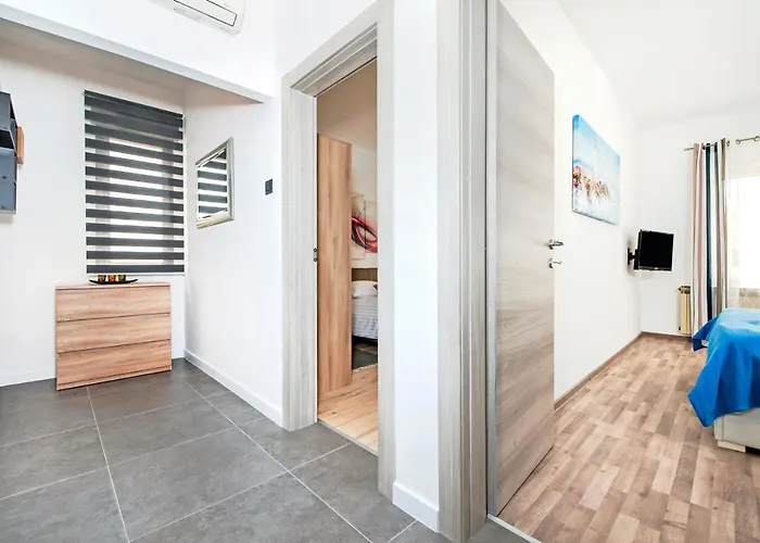 Euphemia Apartment