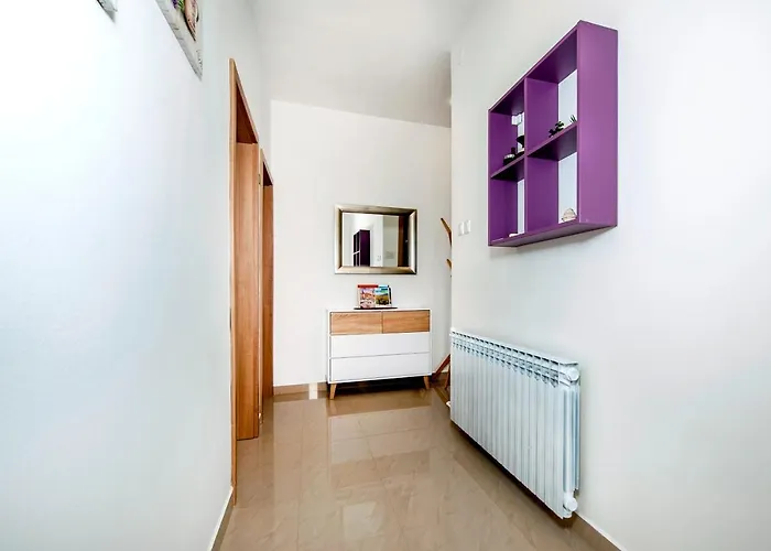 Euphemia Apartment