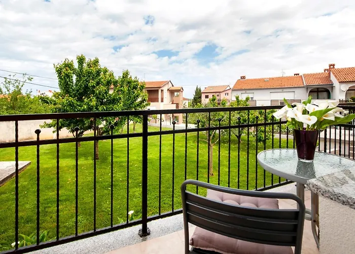 Euphemia Apartment *